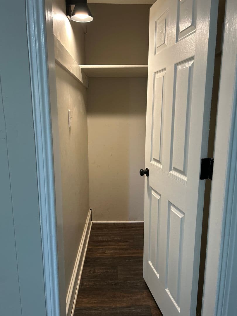 Spring Grove Apartment: 118 S Main Street