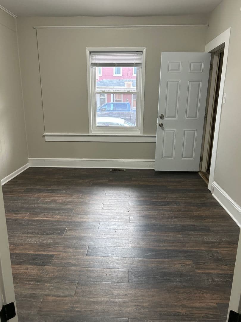 Spring Grove Apartment: 118 S Main Street