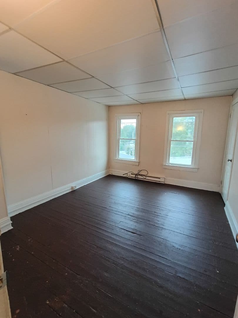 York House: 718 W. Locust Street