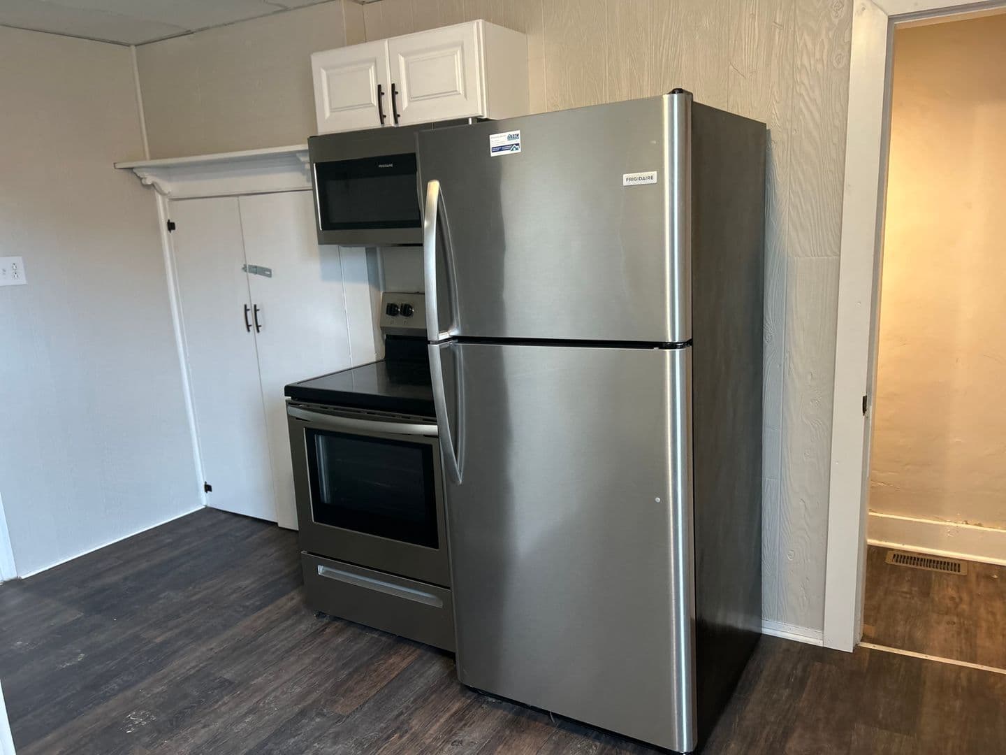 Spring Grove Apartment: 118 S Main Street
