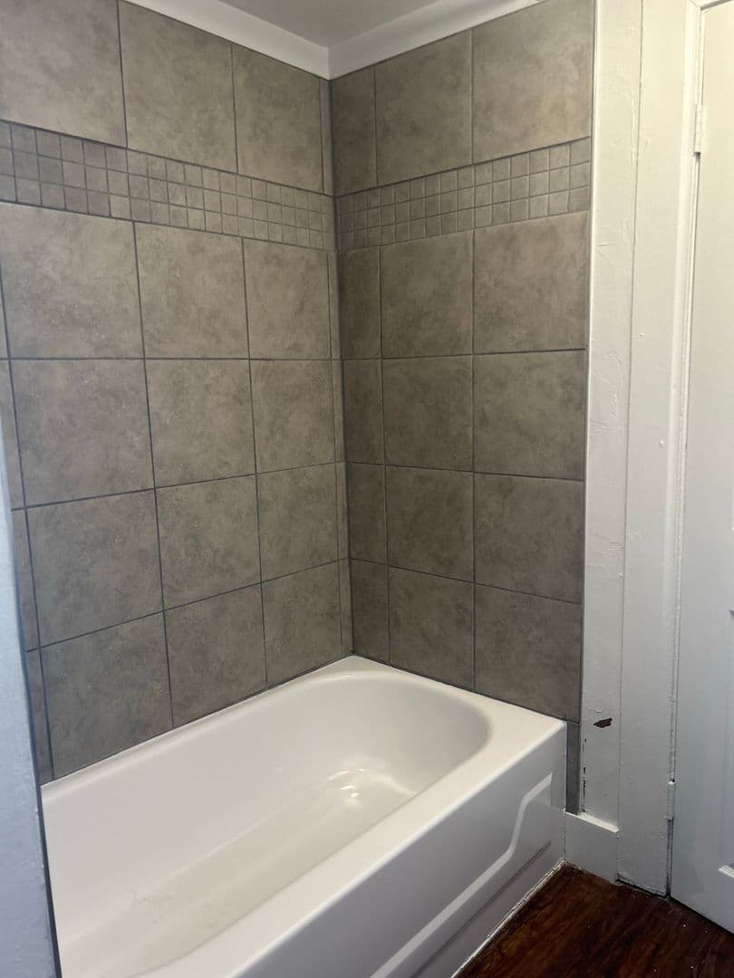 York Apartment: 301 N Queen Street
