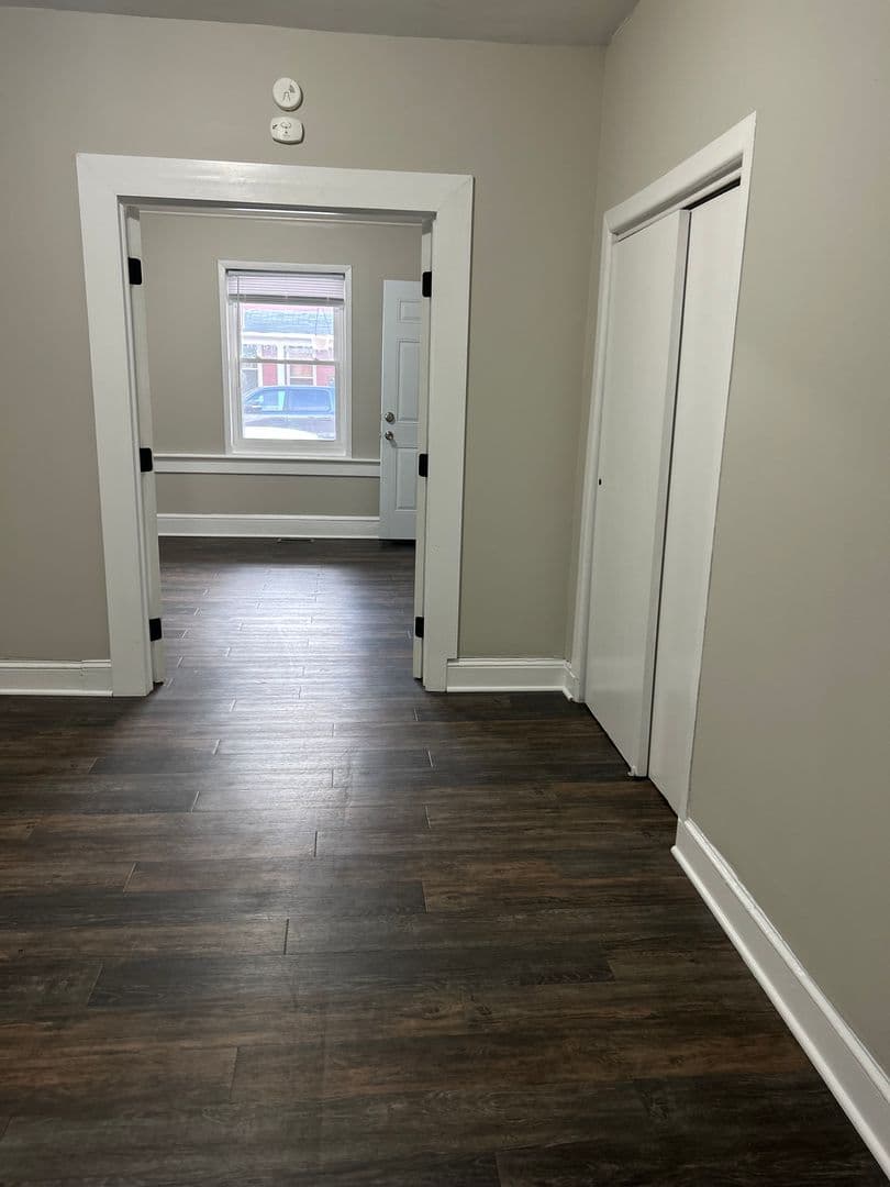 Spring Grove Apartment: 118 S Main Street