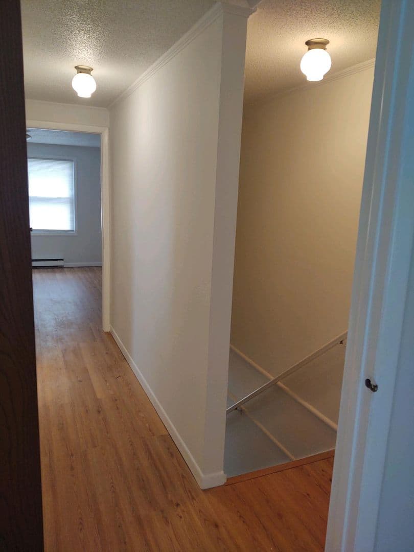 Carlisle House: 225 McKnight Street