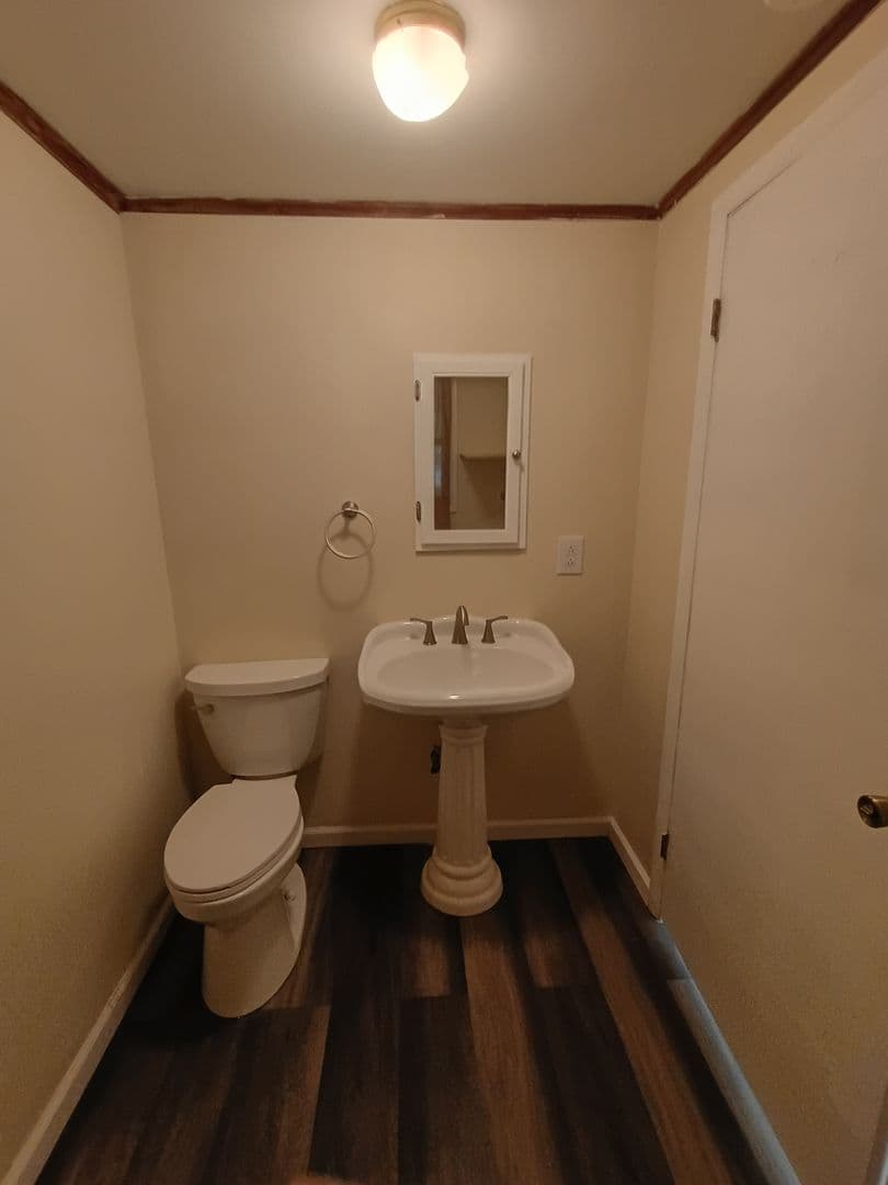 Camp Hill House: 211 E. Main Street