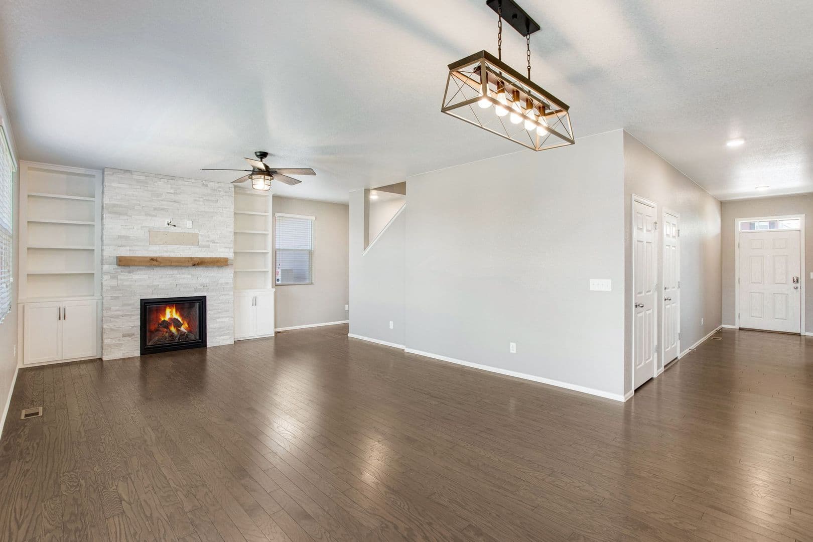 Windsor House: 912 Charlton Dr