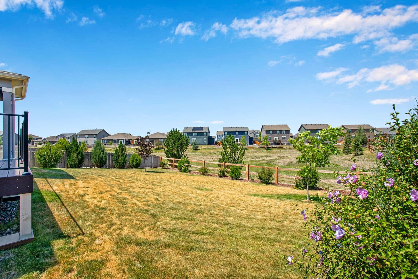 Windsor House: 912 Charlton Dr