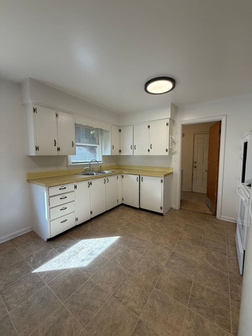 Fort Collins Apartment: 1725-1727 Morningside Dr