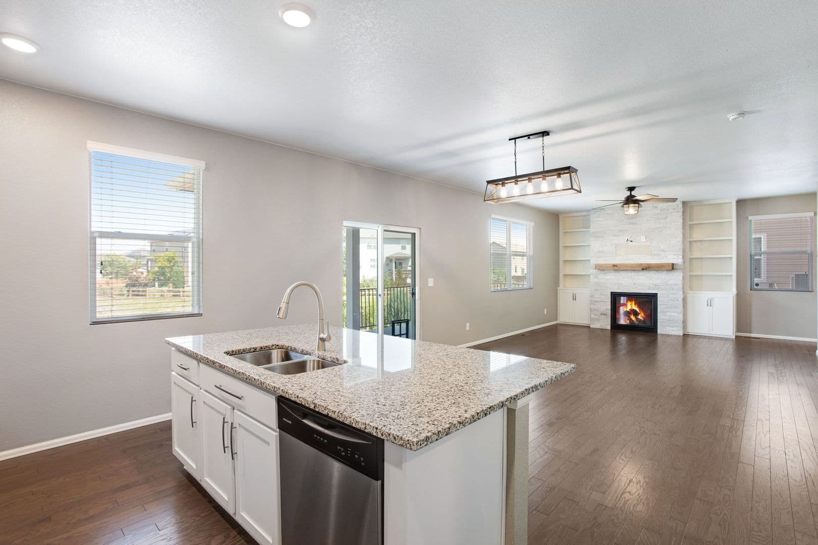 Windsor House: 912 Charlton Dr
