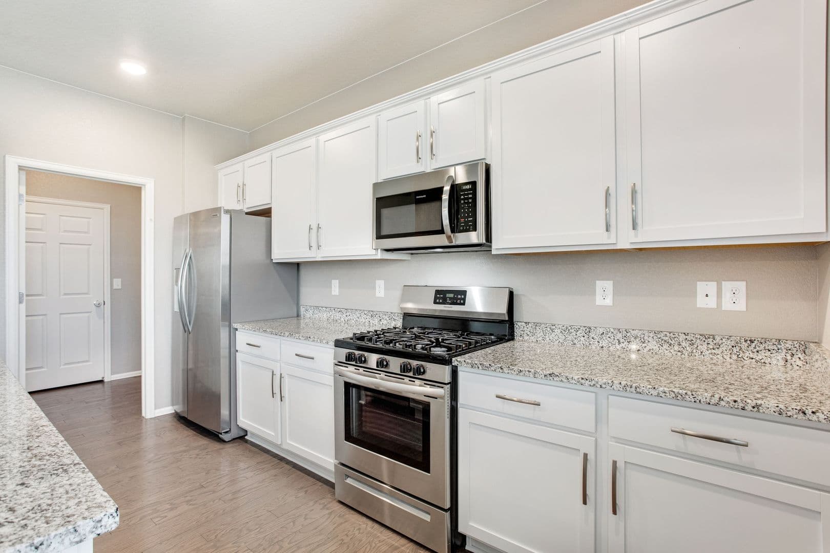 Windsor House: 912 Charlton Dr