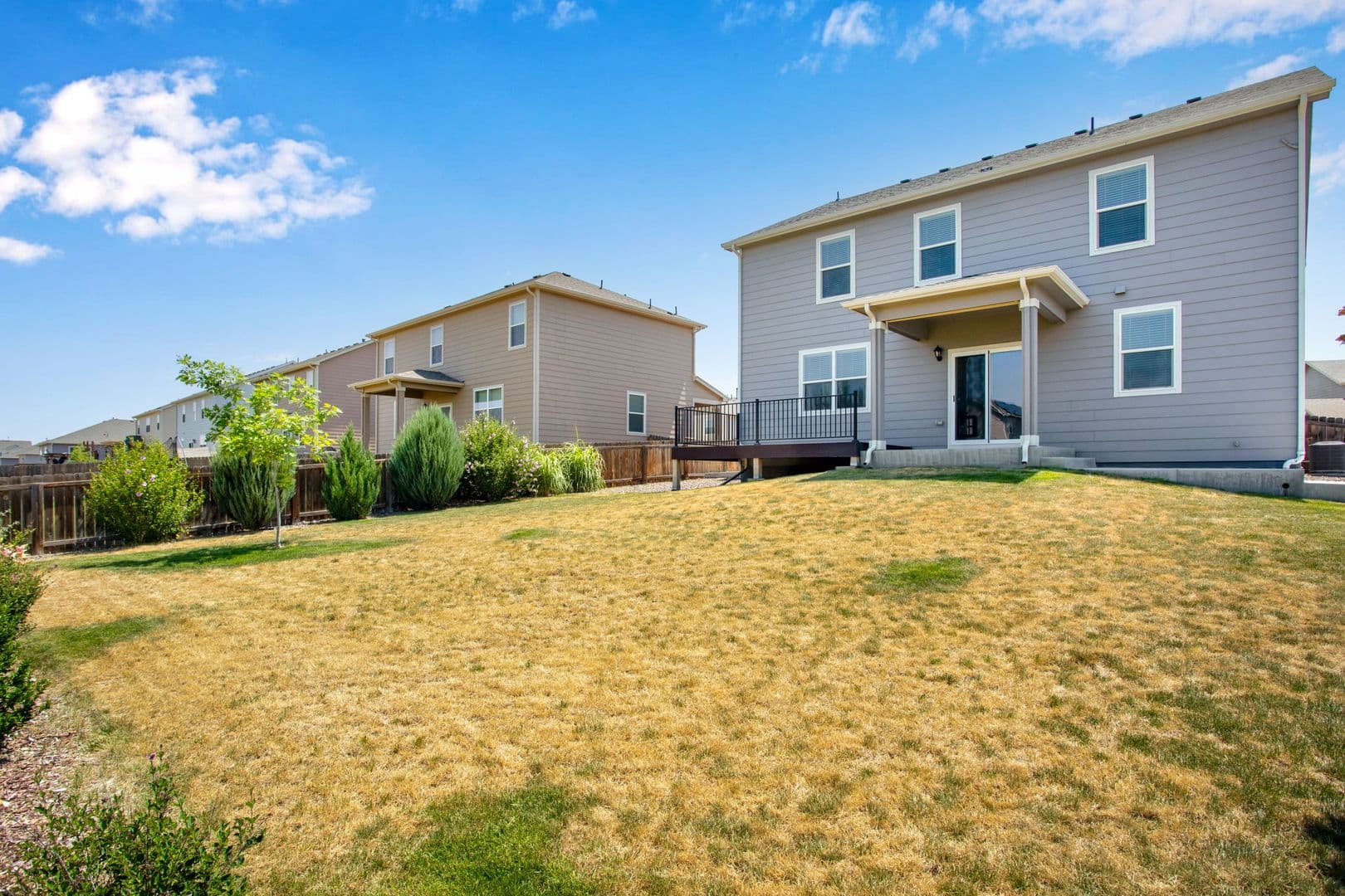 Windsor House: 912 Charlton Dr