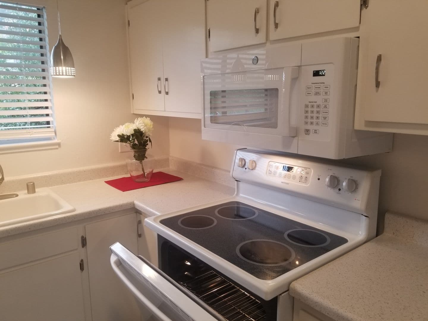 San Andreas Apartment: 342 E. St. Charles Street