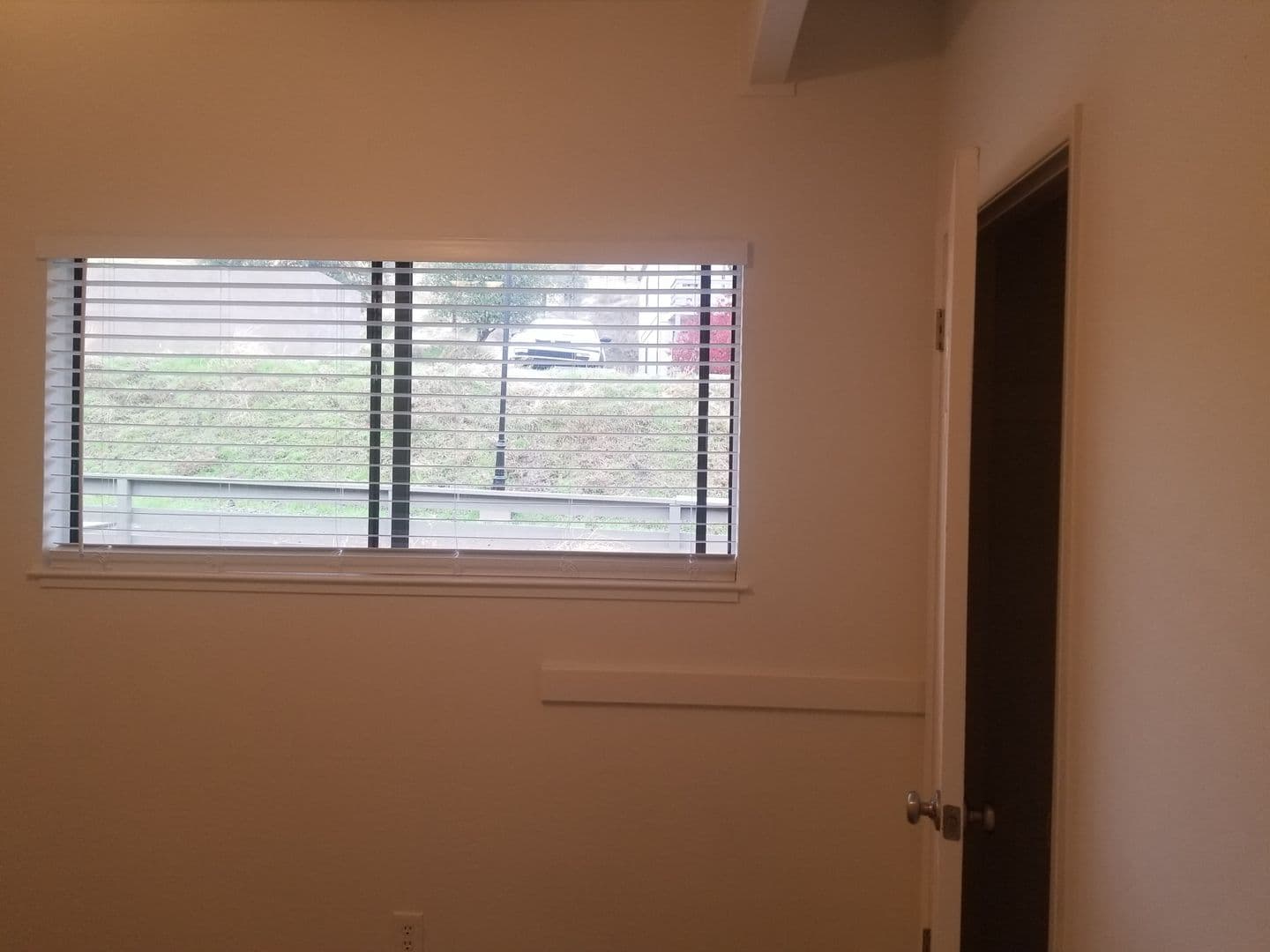 San Andreas Apartment: 342 E. St. Charles Street