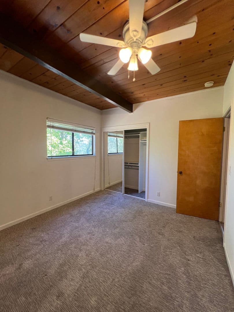 San Andreas Apartment: 342 E. St. Charles Street