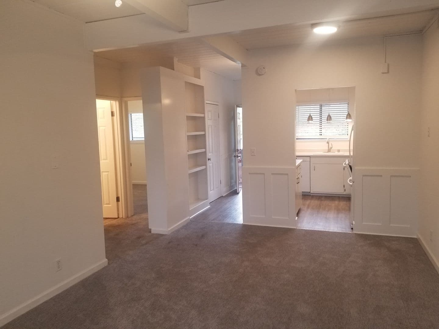 San Andreas Apartment: 342 E. St. Charles Street