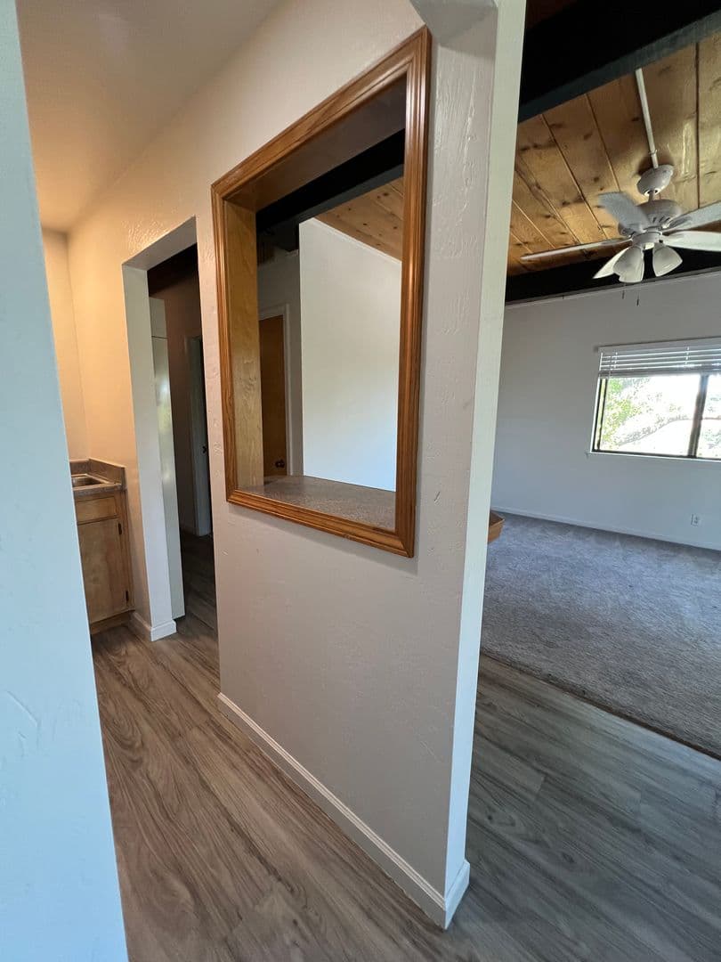 San Andreas Apartment: 342 E. St. Charles Street