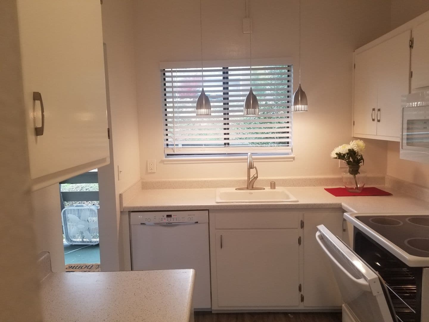 San Andreas Apartment: 342 E. St. Charles Street