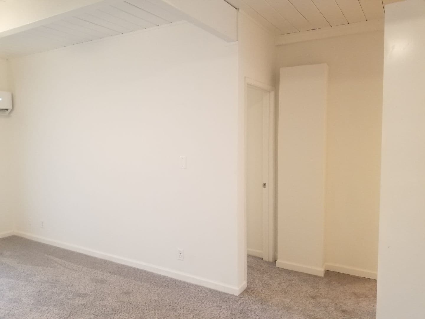 San Andreas Apartment: 342 E. St. Charles Street