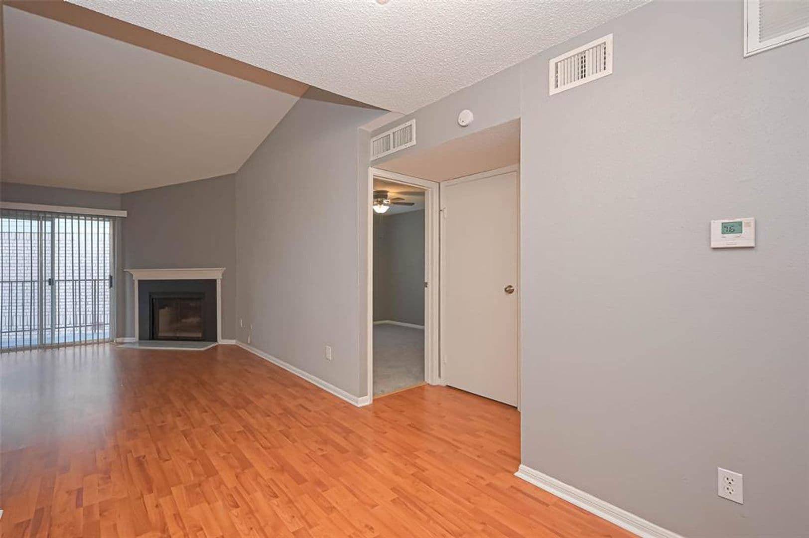 Houston Condo: 2120 El Paseo St