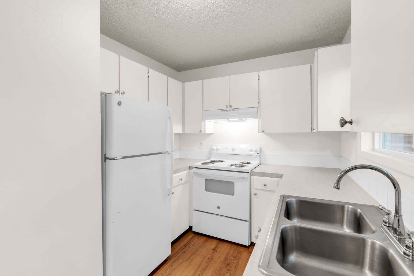 Gresham Apartment: 815 SE 223rd Ave