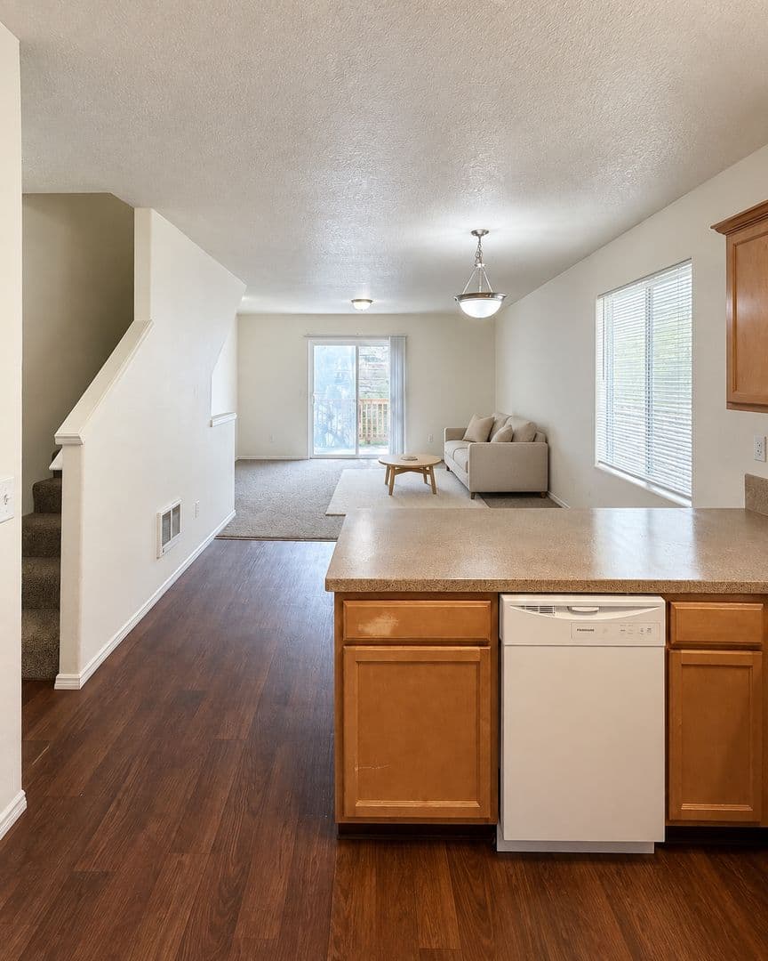 Portland Apartment: 12200 SE Ramona Street