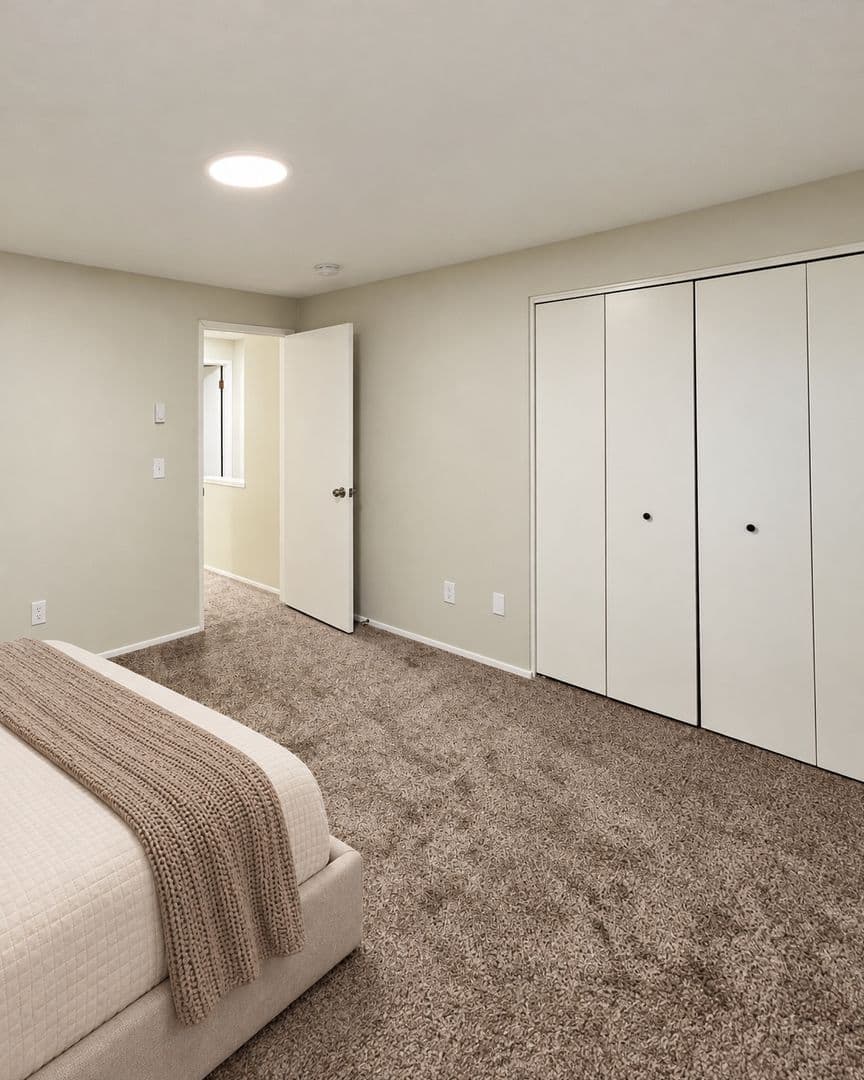 Vancouver Apartment: 1323 E Reserve Street