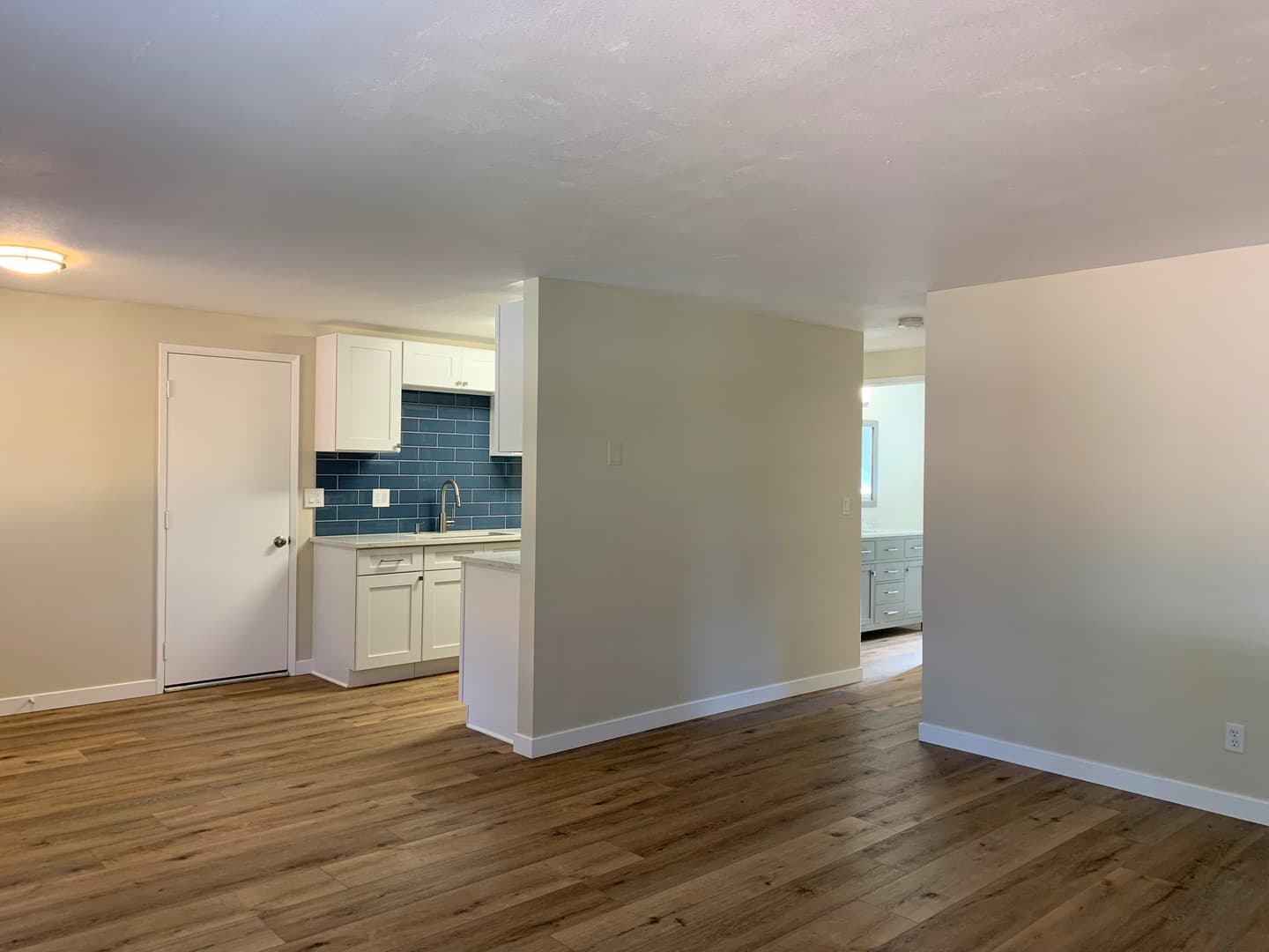 Vancouver Apartment: 1004 & 1006 NE 143rd Ave