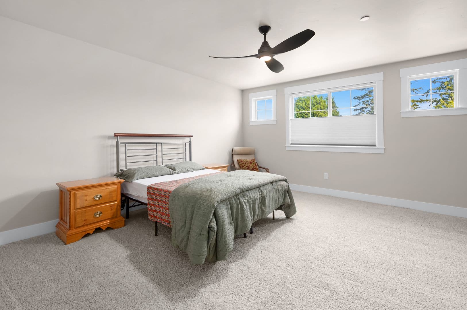 Camas House: 1776 NW Rolling Hills Dr