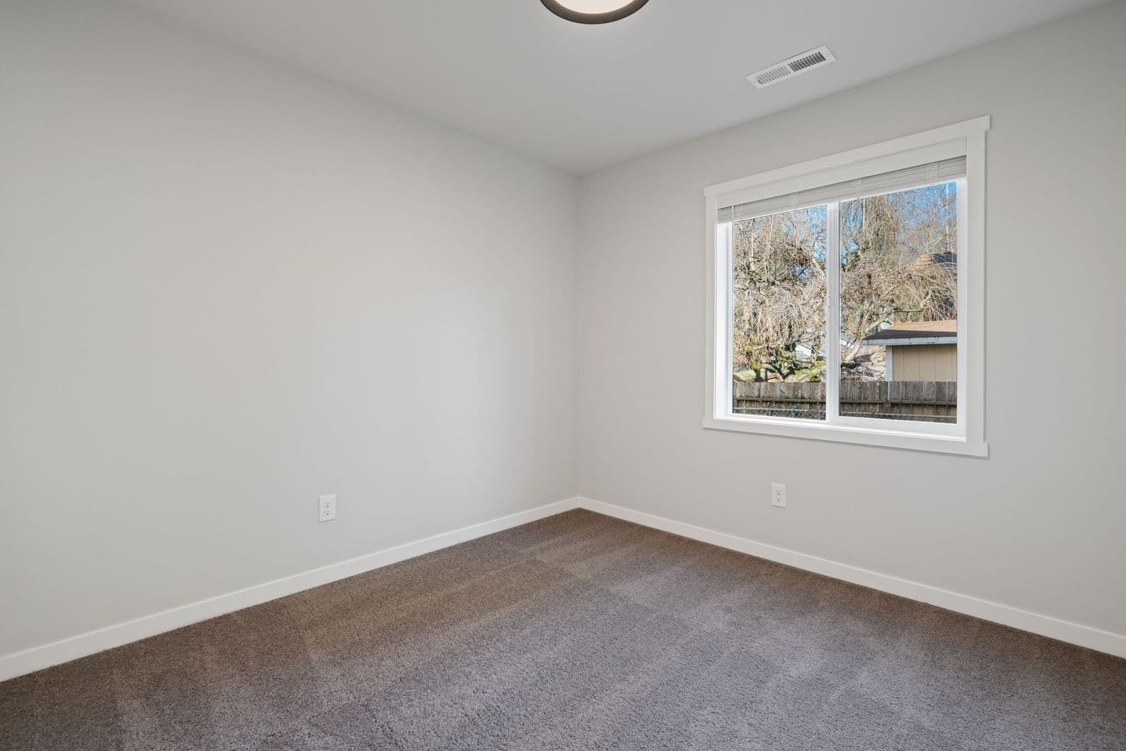 Vancouver Apartment: 3301-3318 NE 47th Ct