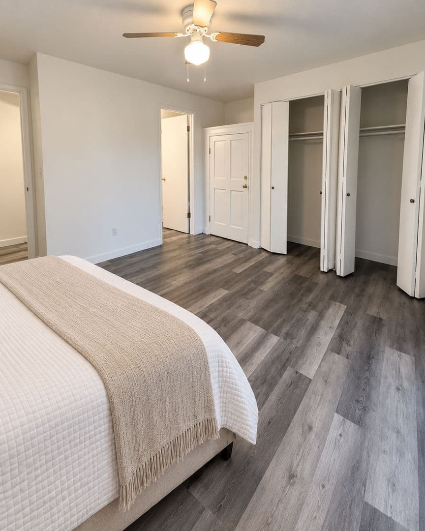 Battle Ground Apartment: 117 NE Clark Ave.