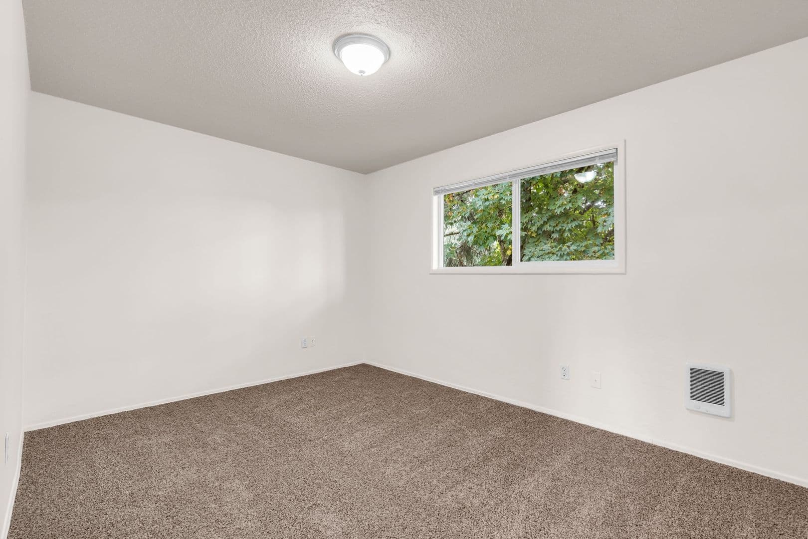 Gresham Apartment: 815 SE 223rd Ave