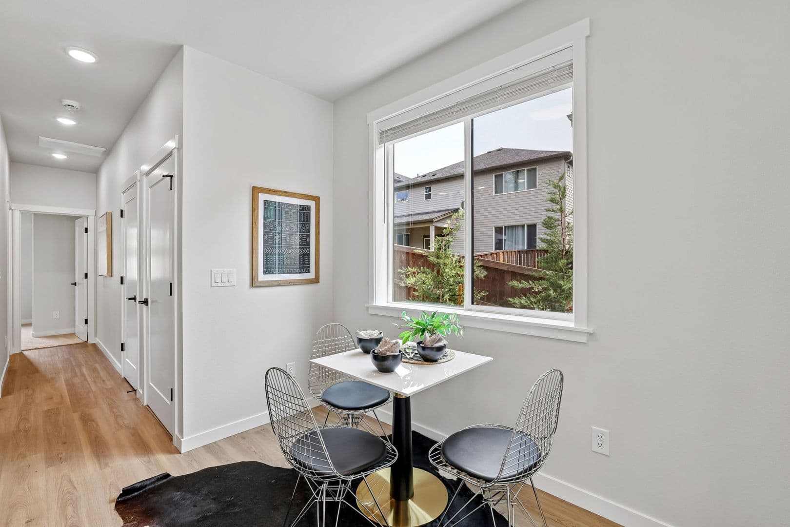 Vancouver Apartment: 6807 NE 15th