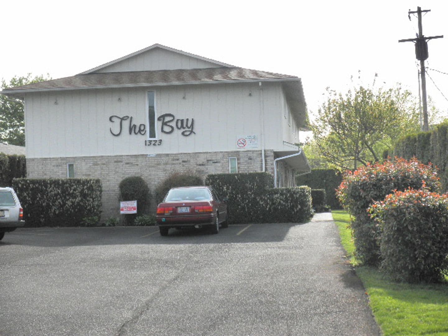 Vancouver Apartment: 1323 E Reserve Street