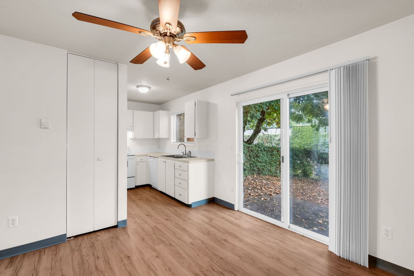 Gresham Apartment: 815 SE 223rd Ave