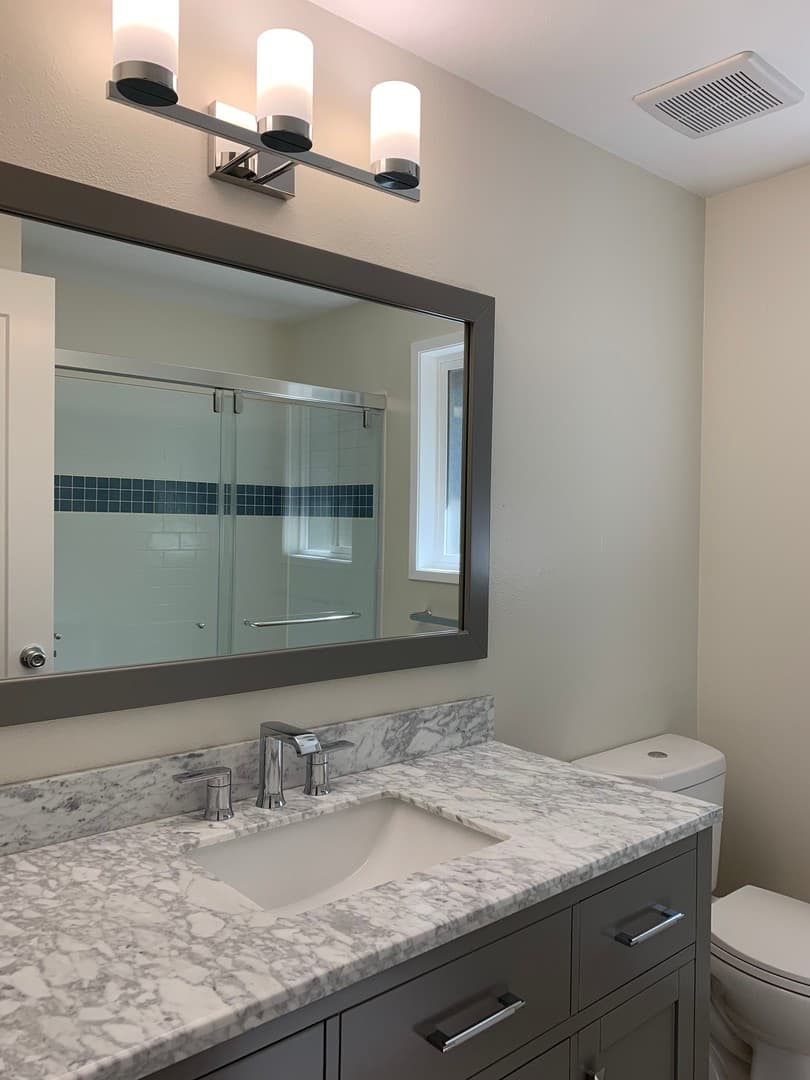 Vancouver Apartment: 1004 & 1006 NE 143rd Ave