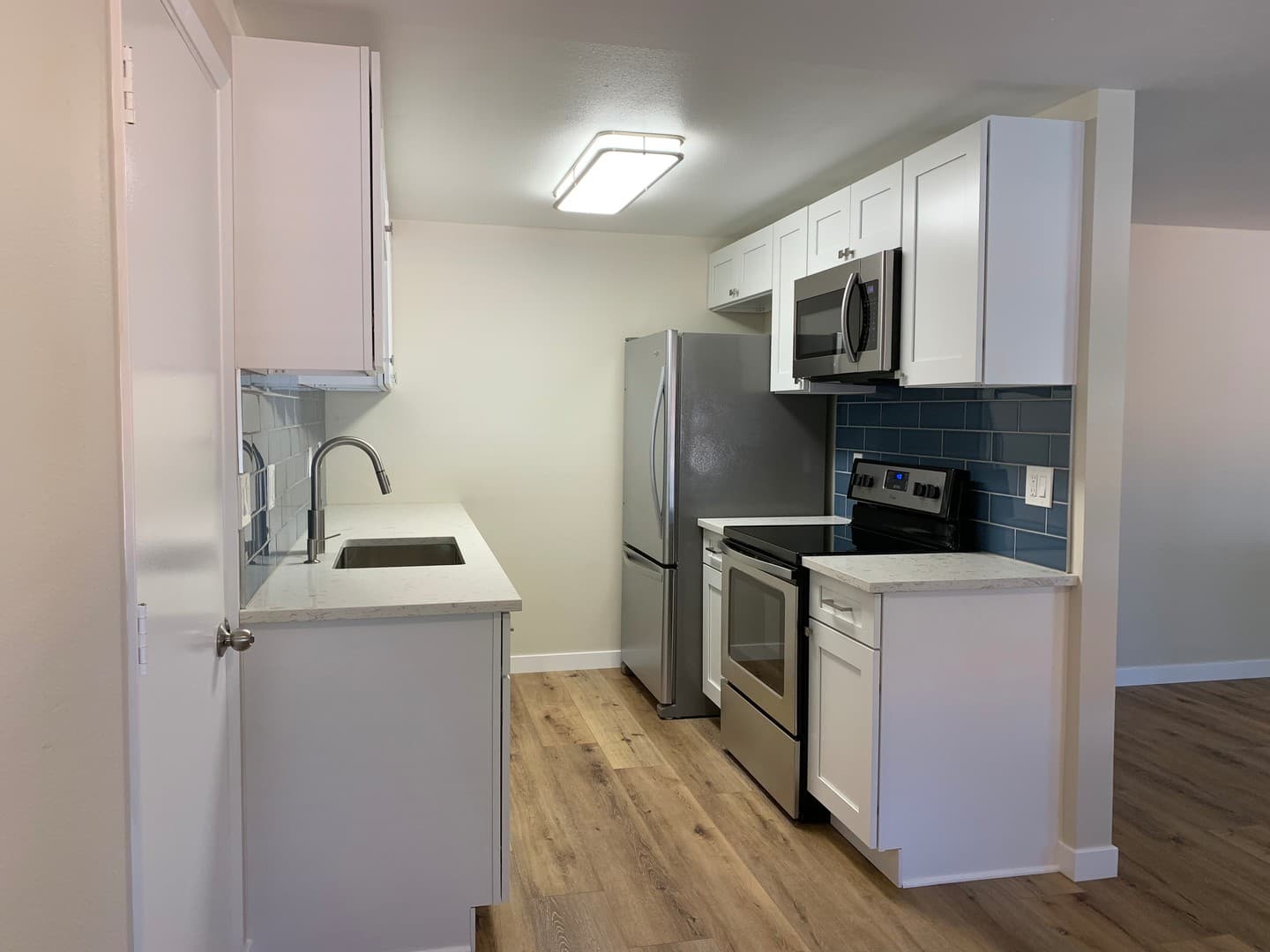 Vancouver Apartment: 1004 & 1006 NE 143rd Ave