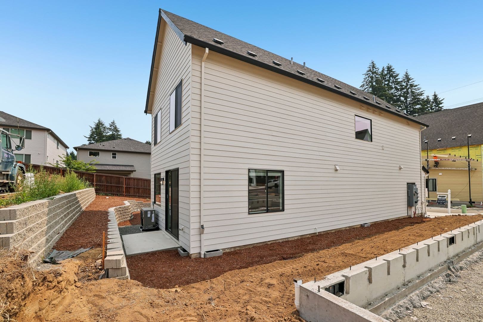 Vancouver Apartment: 6807 NE 15th
