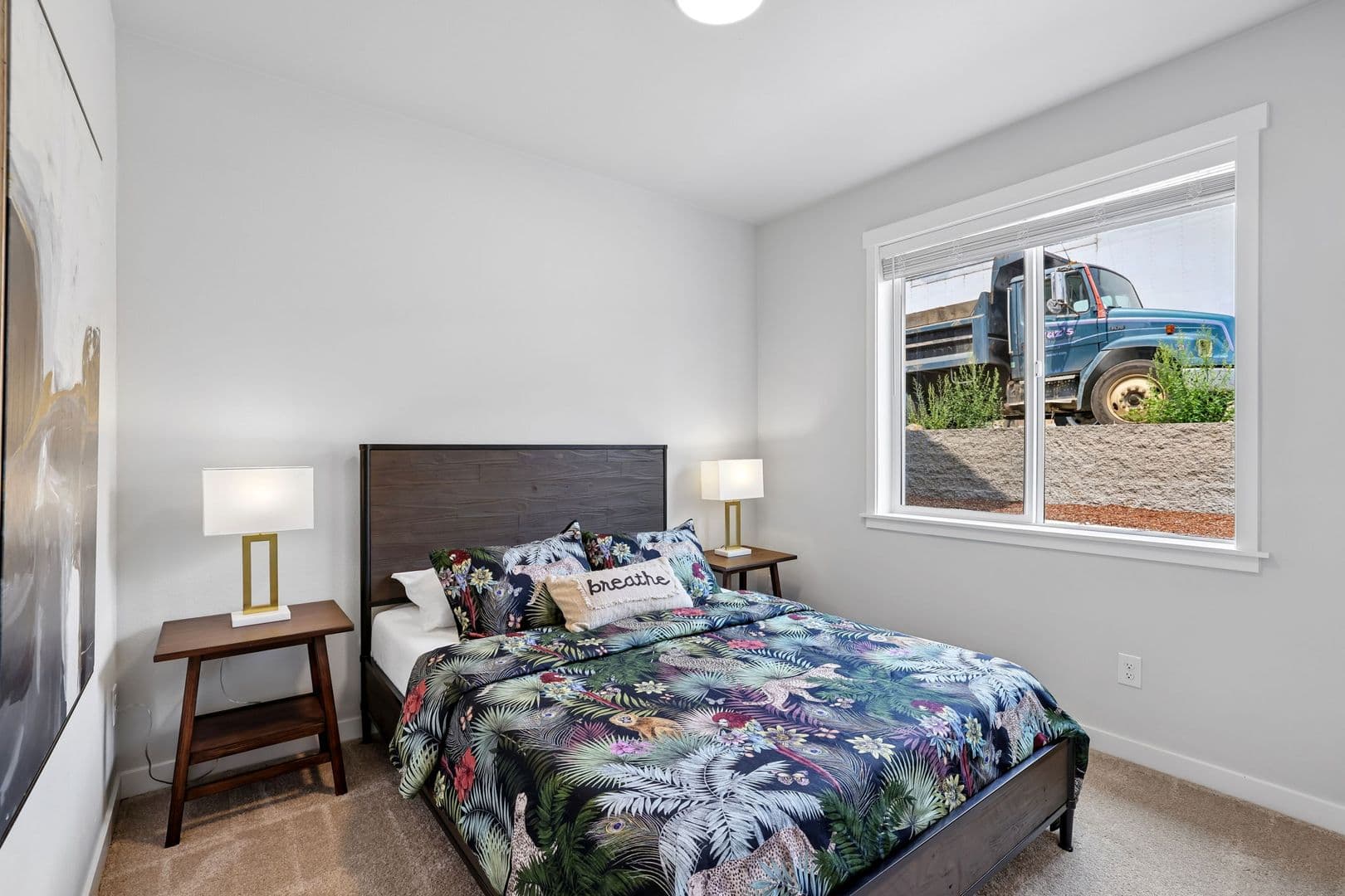 Vancouver Apartment: 6807 NE 15th