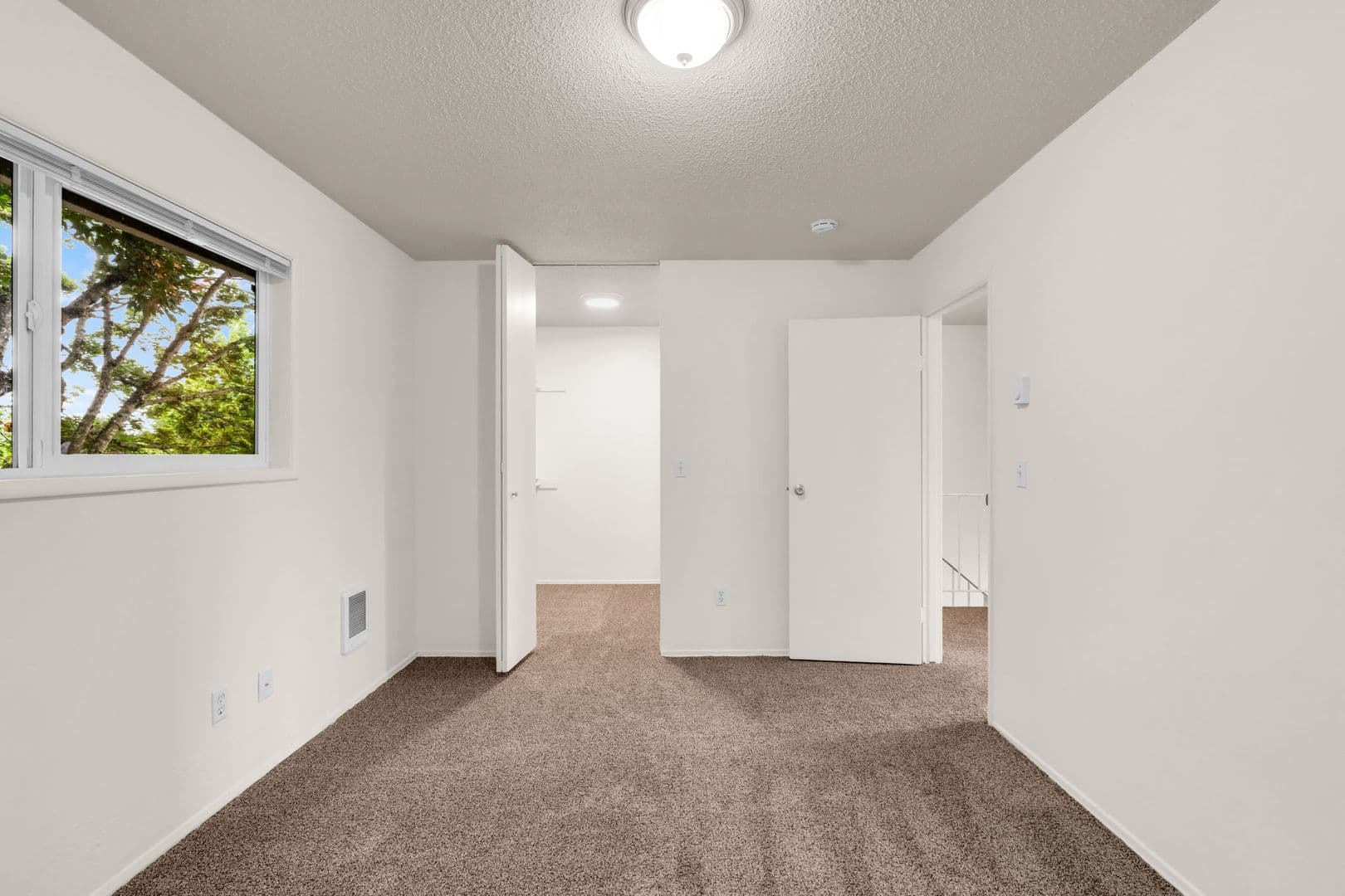 Gresham Apartment: 815 SE 223rd Ave