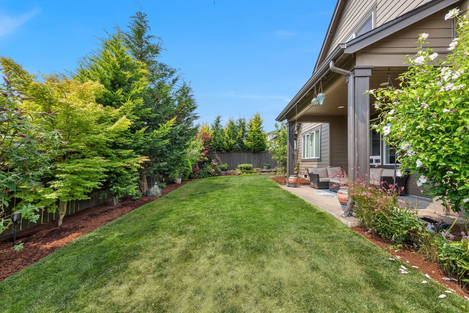 Camas House: 1776 NW Rolling Hills Dr