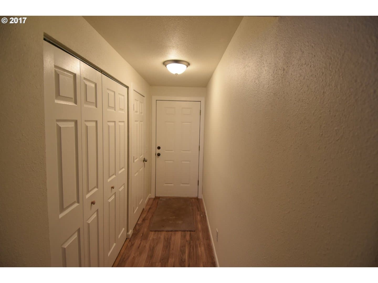 Vancouver Apartment: 3839 E 18th Street