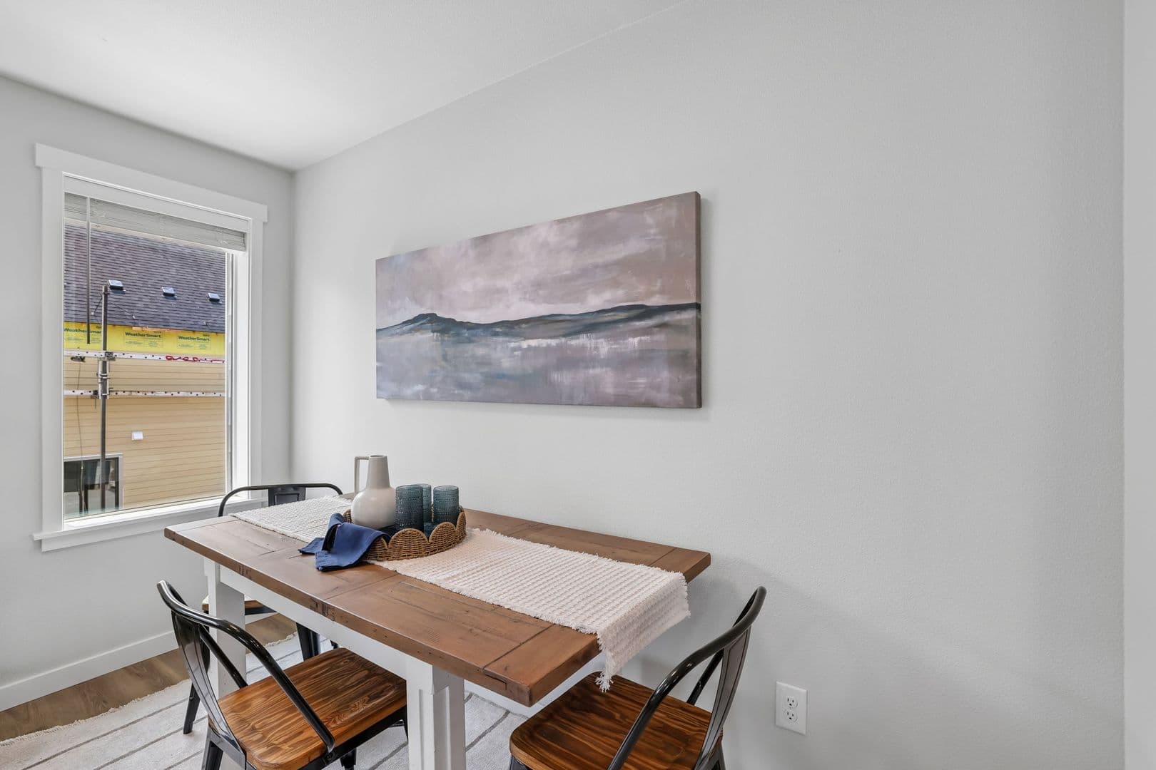 Vancouver Apartment: 6807 NE 15th