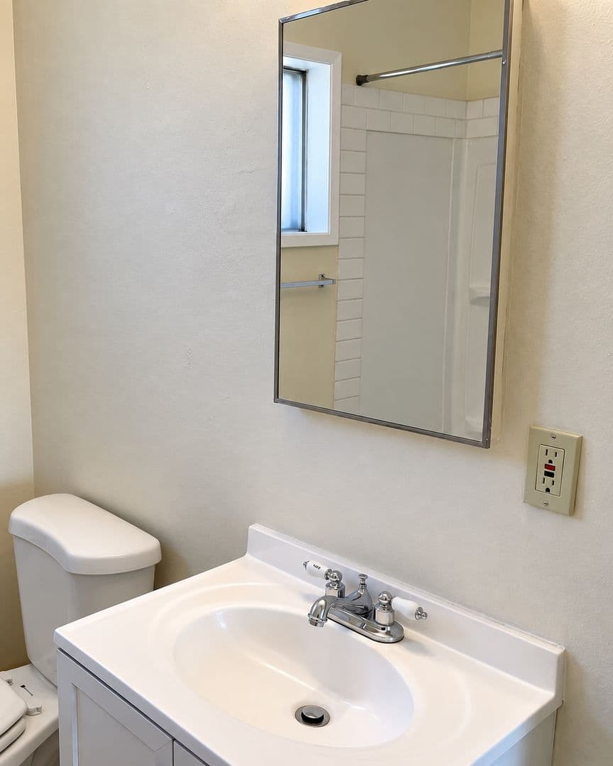 Vancouver Apartment: 2402-2452 E 8th Street
