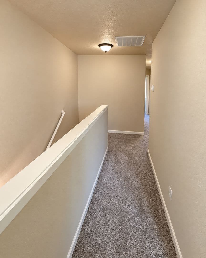 Vancouver Apartment: 9700-9816  NE 76th Way