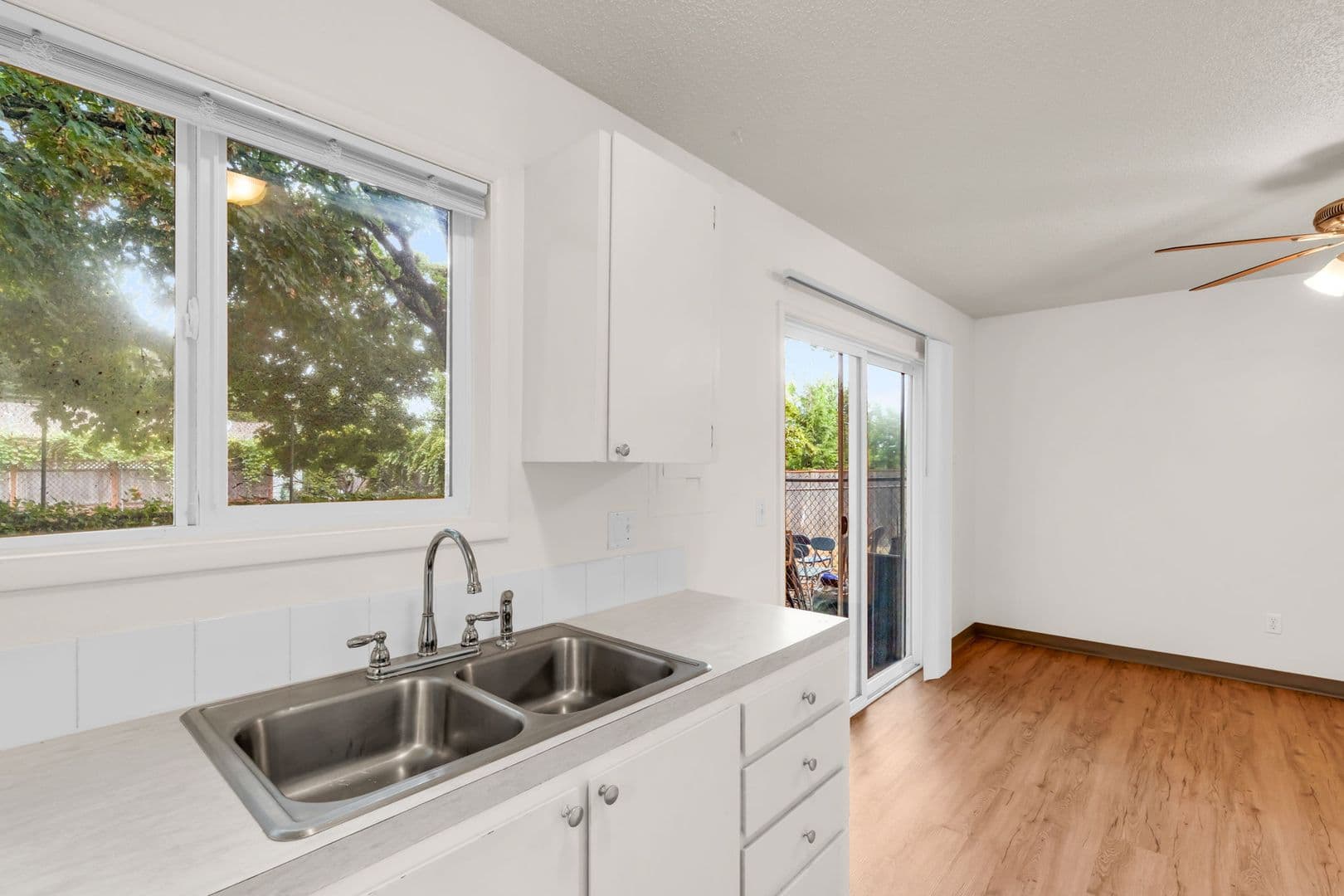 Gresham Apartment: 815 SE 223rd Ave