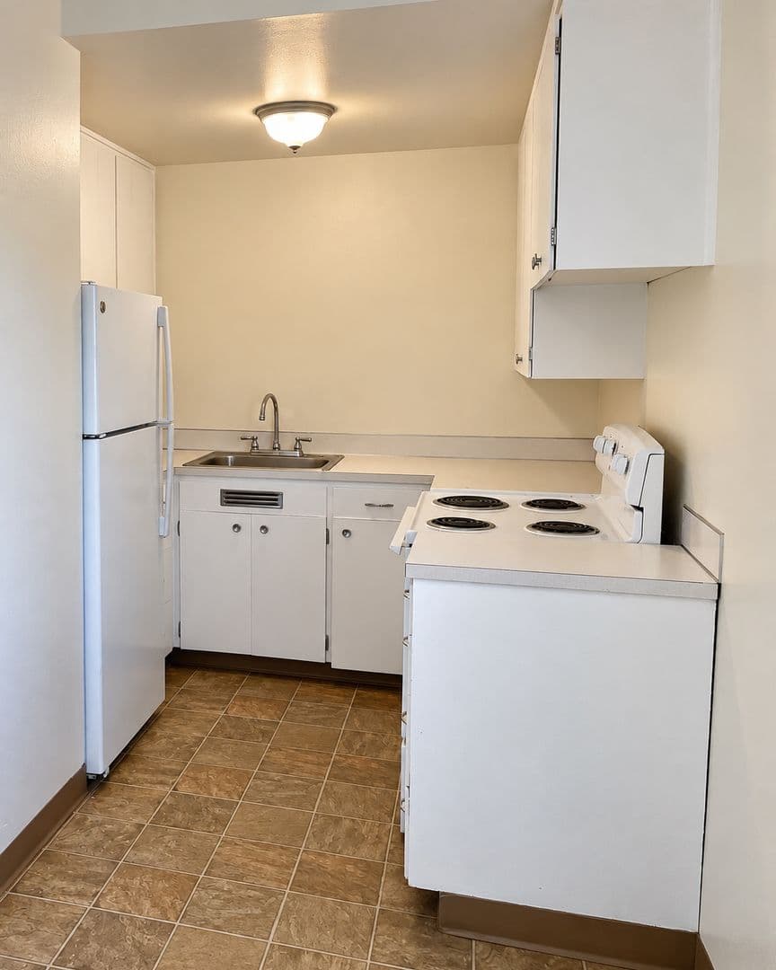 Vancouver Apartment: 2402-2452 E 8th Street