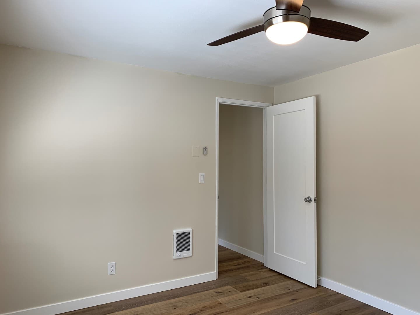 Vancouver Apartment: 1004 & 1006 NE 143rd Ave