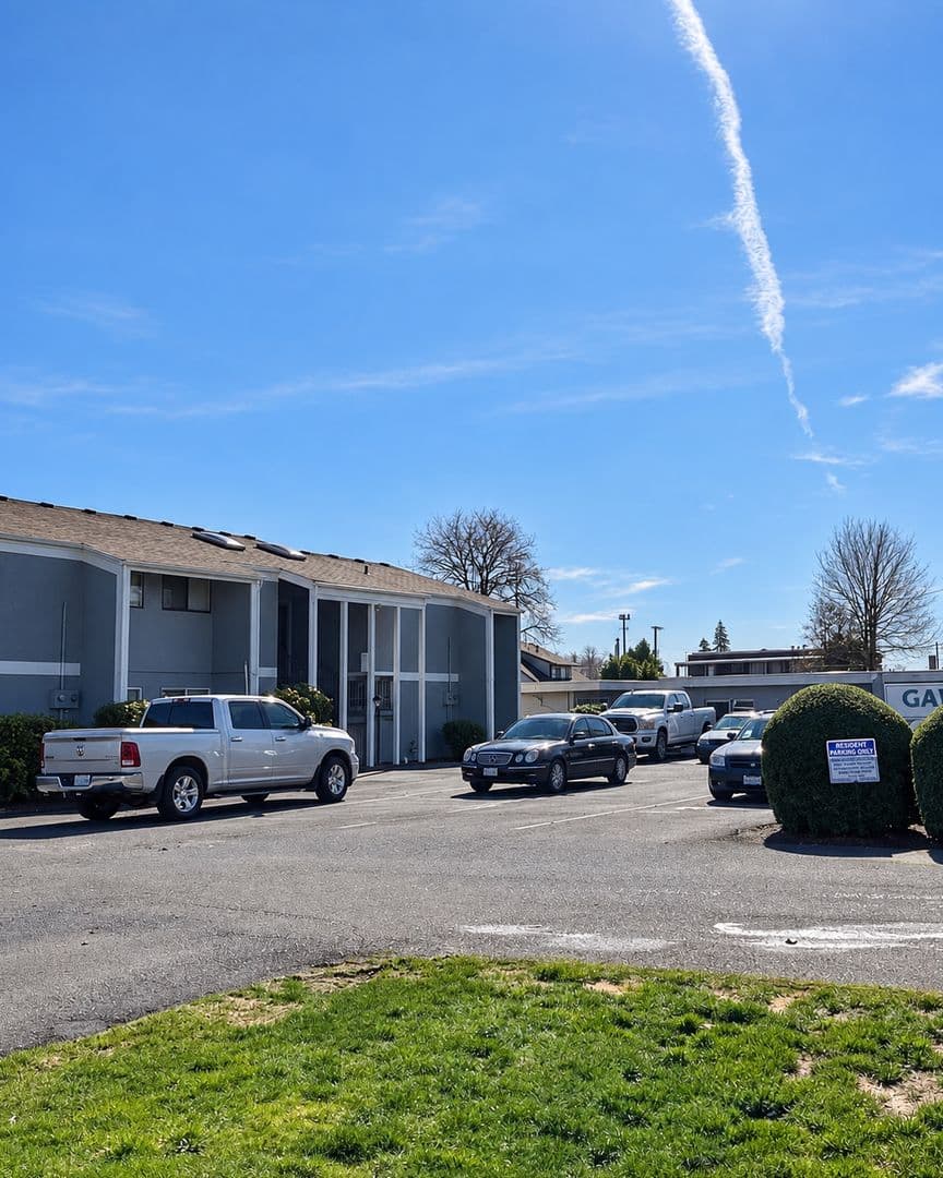 Battle Ground Apartment: 117 NE Clark Ave.