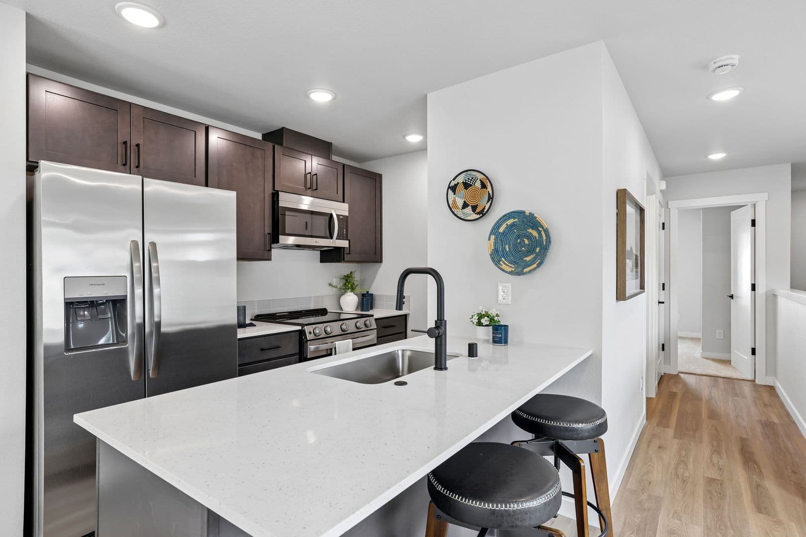 Vancouver Apartment: 6807 NE 15th