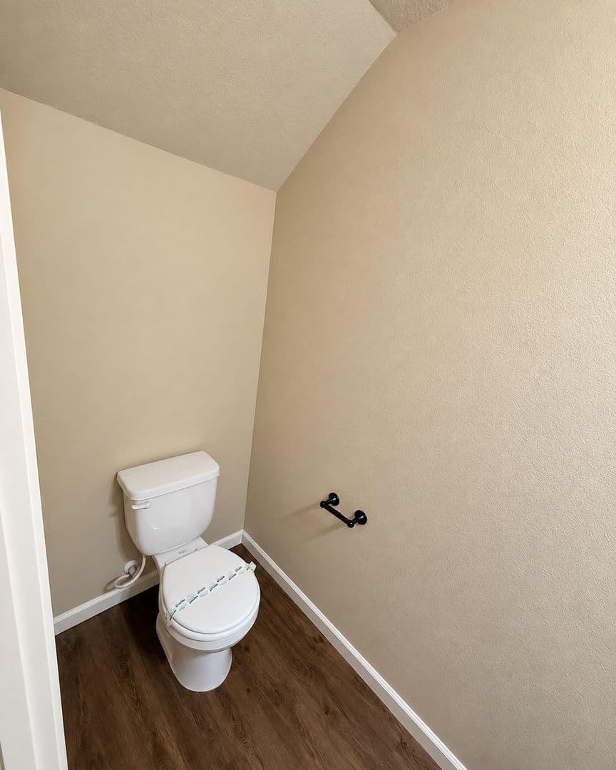 Vancouver Apartment: 9700-9816  NE 76th Way