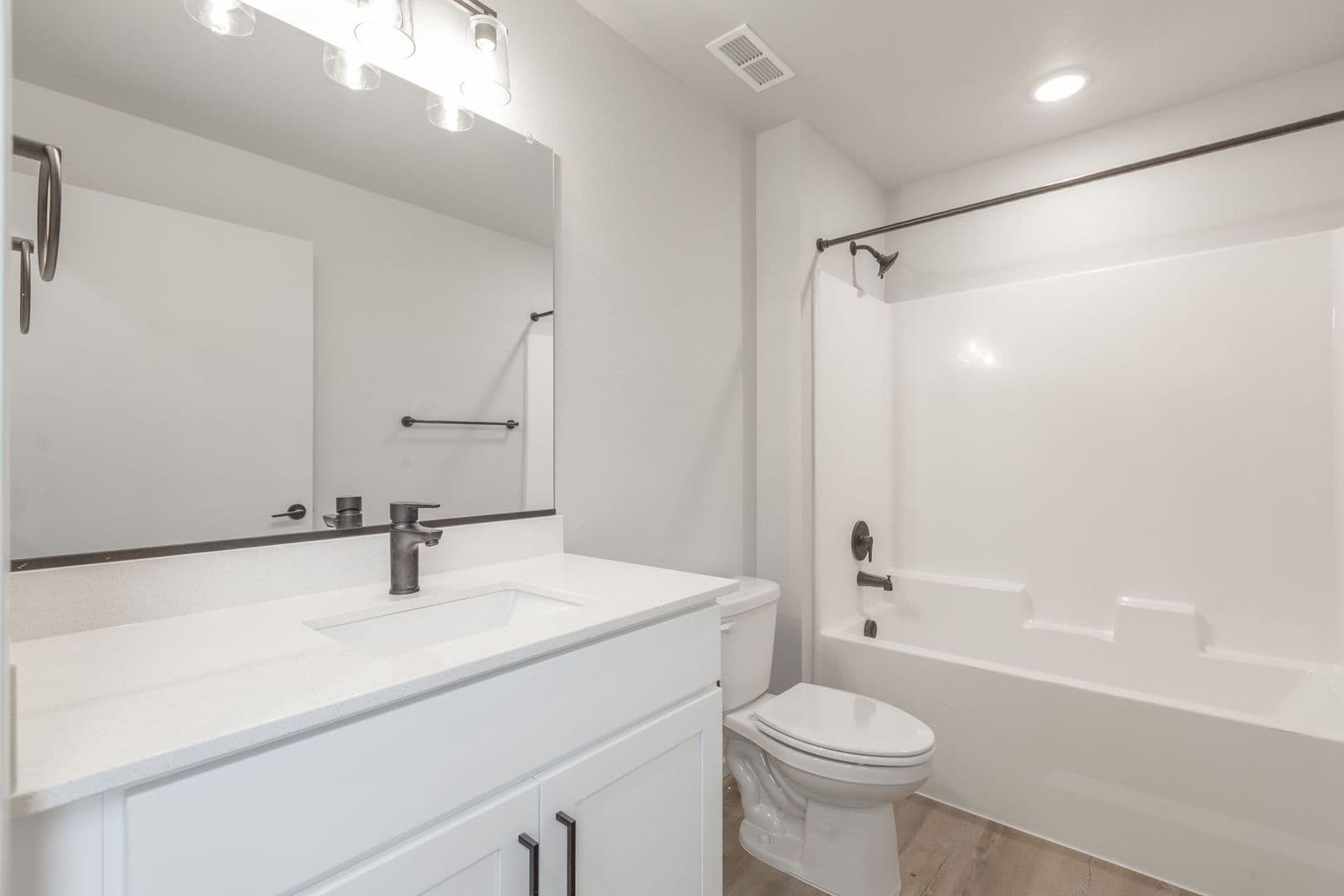 Vancouver Apartment: 4202 NE Morrow Rd.